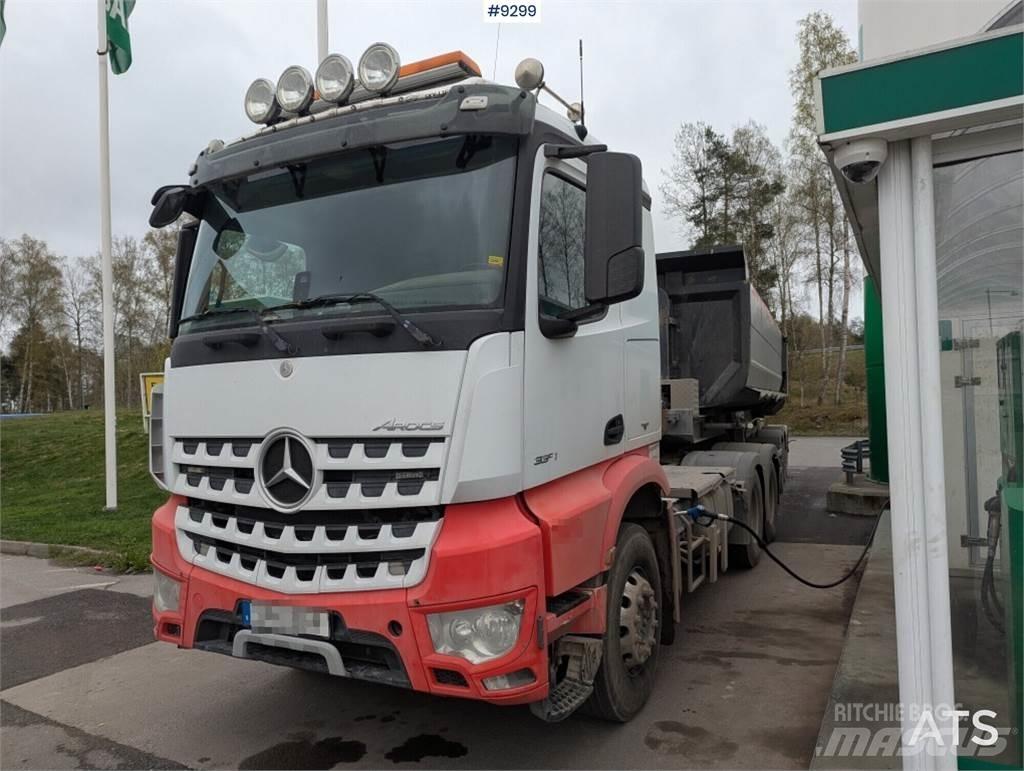 Mercedes-Benz Arocs Τράκτορες