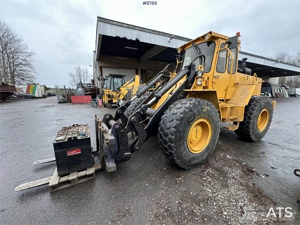 Volvo BM 4400 Μπουλντόζες με λάστιχα