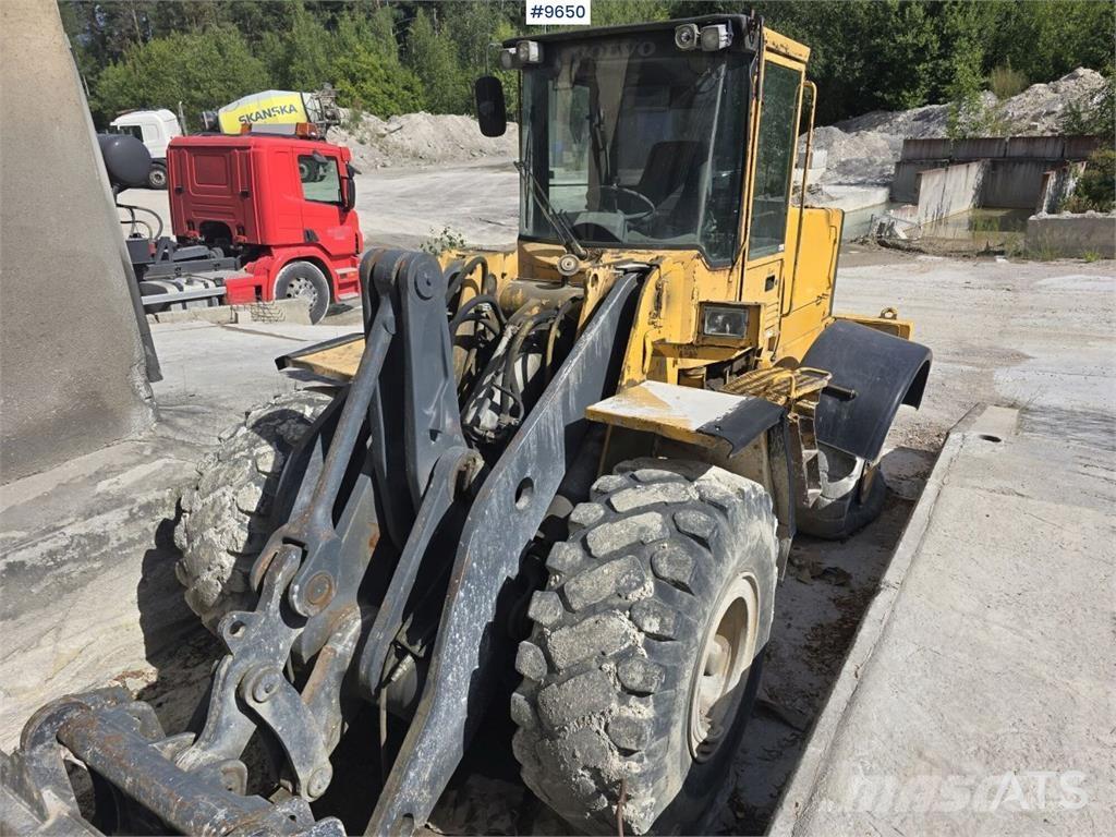 Volvo L120 Μπουλντόζες με λάστιχα