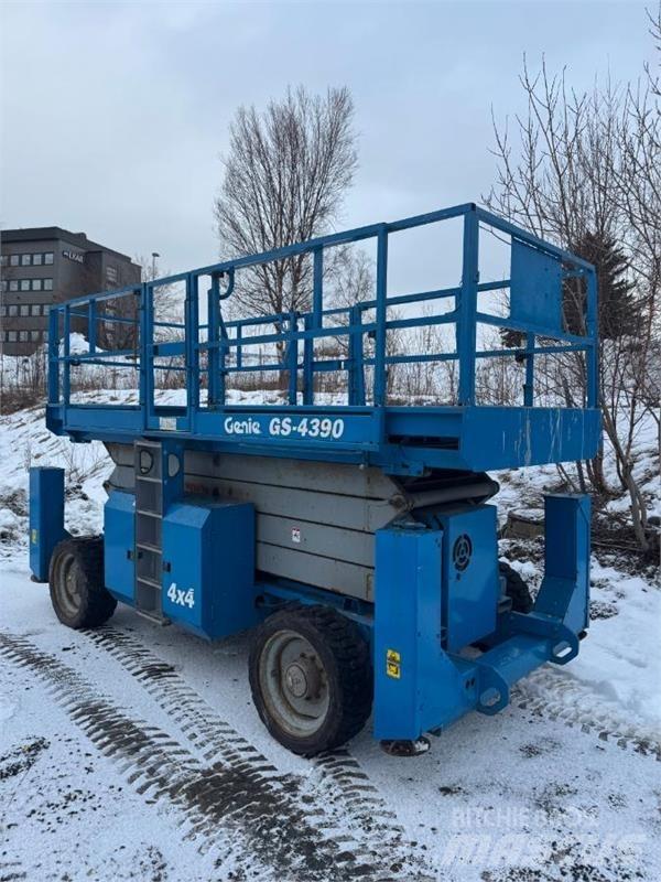 Genie 4390 Ανυψωτήρες ψαλιδωτής άρθρωσης