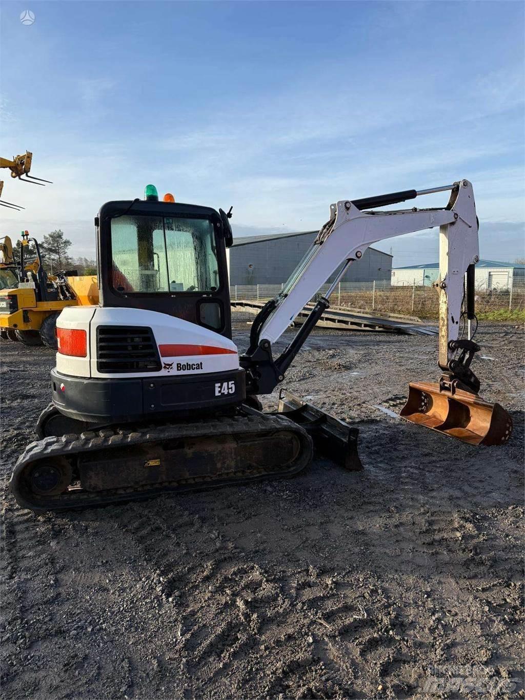 Bobcat E45 Εκσκαφείς με ερπύστριες