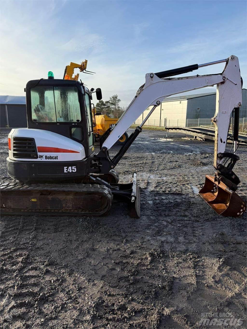 Bobcat E45 Εκσκαφείς με ερπύστριες