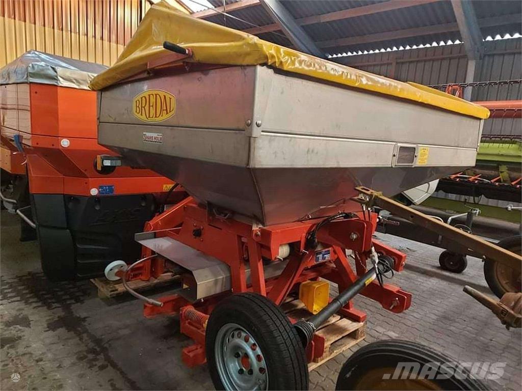 Bredal F2 2500 Διαστρωτήρες ανοργάνων