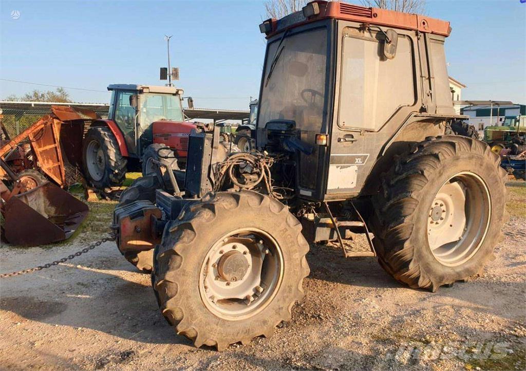 CASE 4240 Κινητήρες