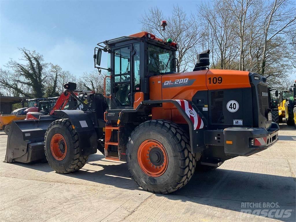 Doosan DL280 Φορτωτές με λάστιχα (Τροχοφόροι)