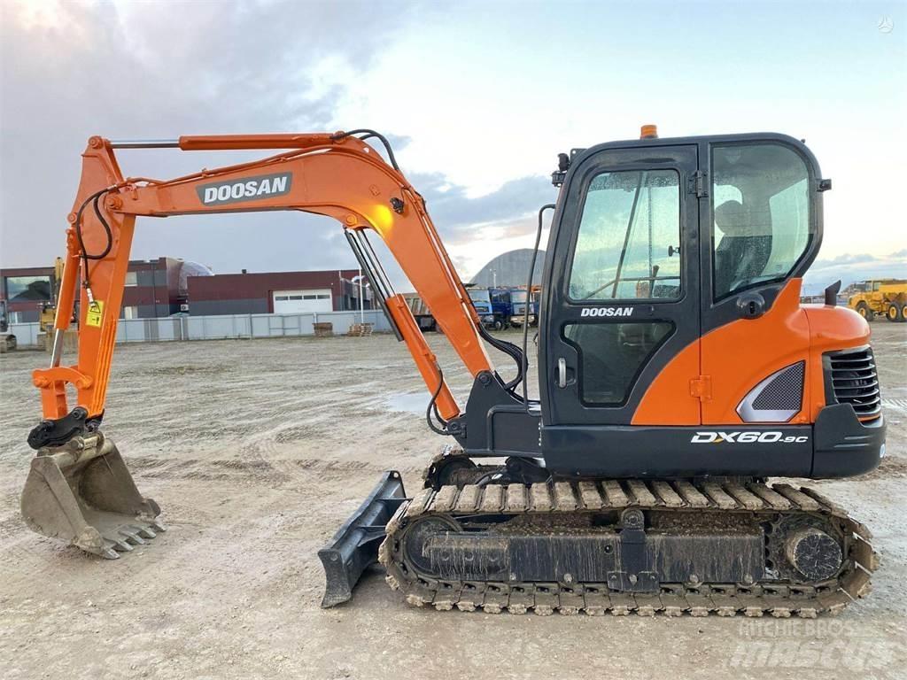 Doosan DX 60 C Εκσκαφάκι (διαβολάκι) < 7t