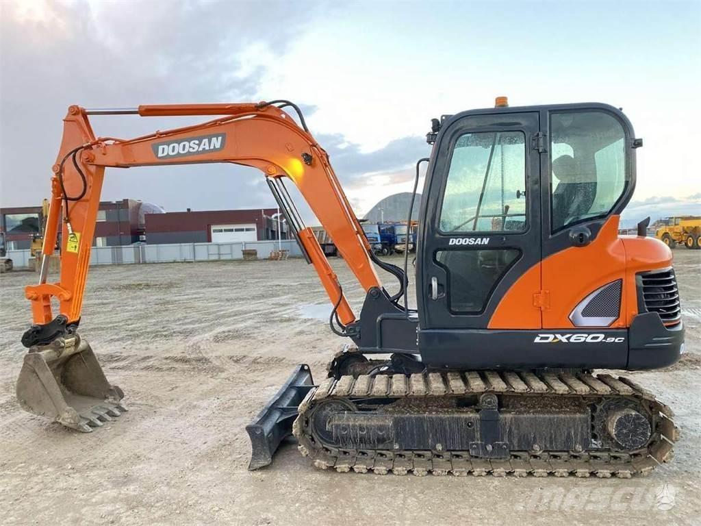 Doosan DX 60 C Εκσκαφάκι (διαβολάκι) < 7t