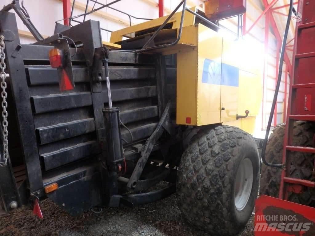 New Holland BB980 Πρέσες κυλινδρικών δεμάτων
