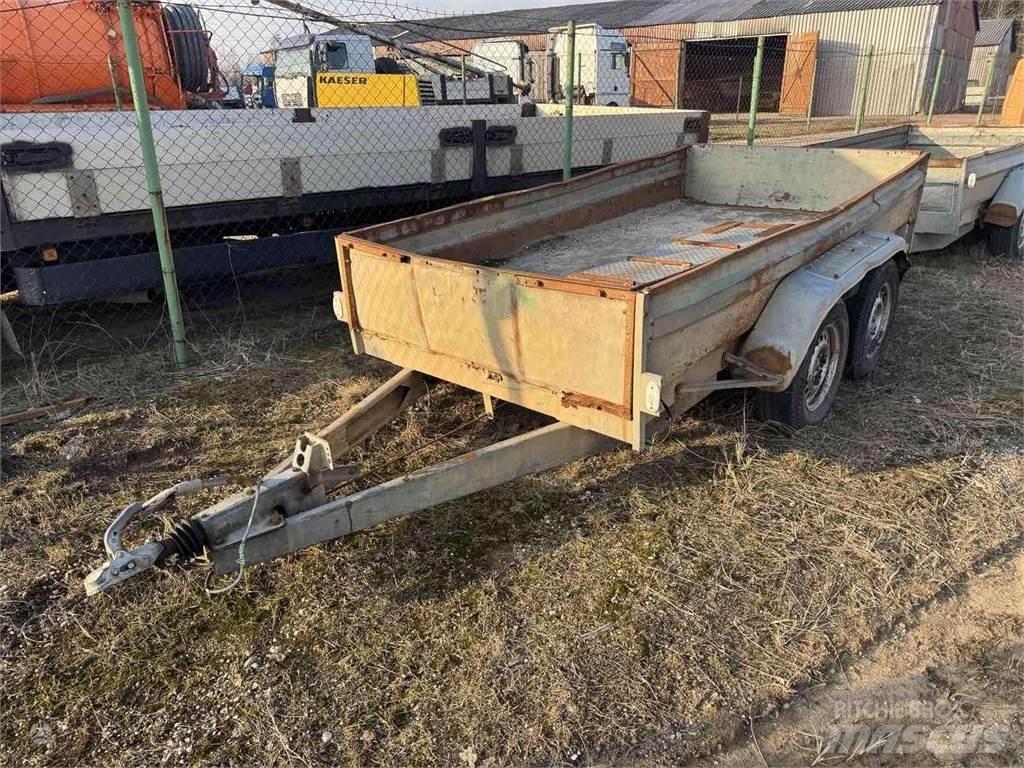 Tauras BZ 2530 Ελαφριές ρυμούλκες