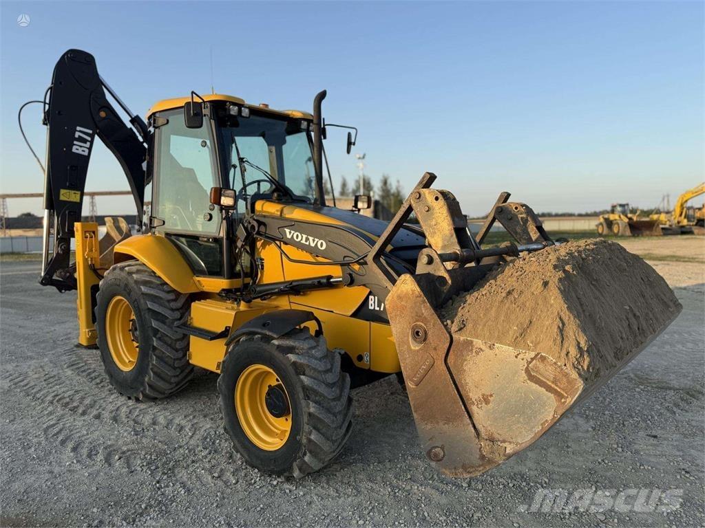 Volvo BL 71 Εκσκαφείς Φορτωτές τύπου JCB