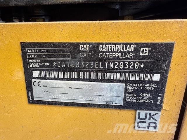 CAT 323-07 Εκσκαφείς με ερπύστριες