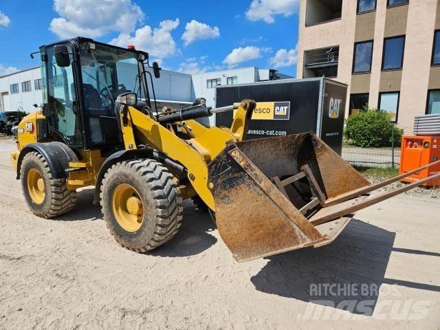 CAT 908M Φορτωτές με λάστιχα (Τροχοφόροι)
