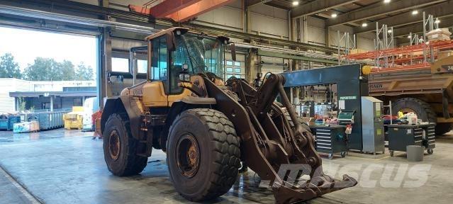 Volvo L120F Φορτωτές με λάστιχα (Τροχοφόροι)