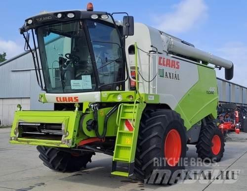 CLAAS Tucano 440 Θεριζοαλωνιστικές μηχανές