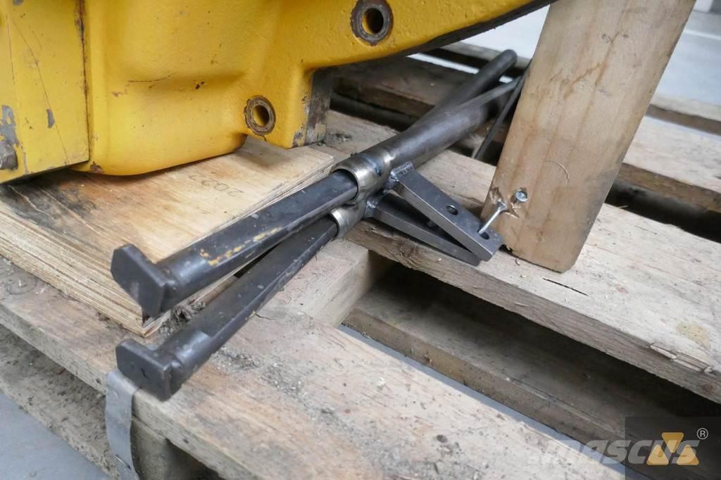 CAT 105-8185 Μετάδοση