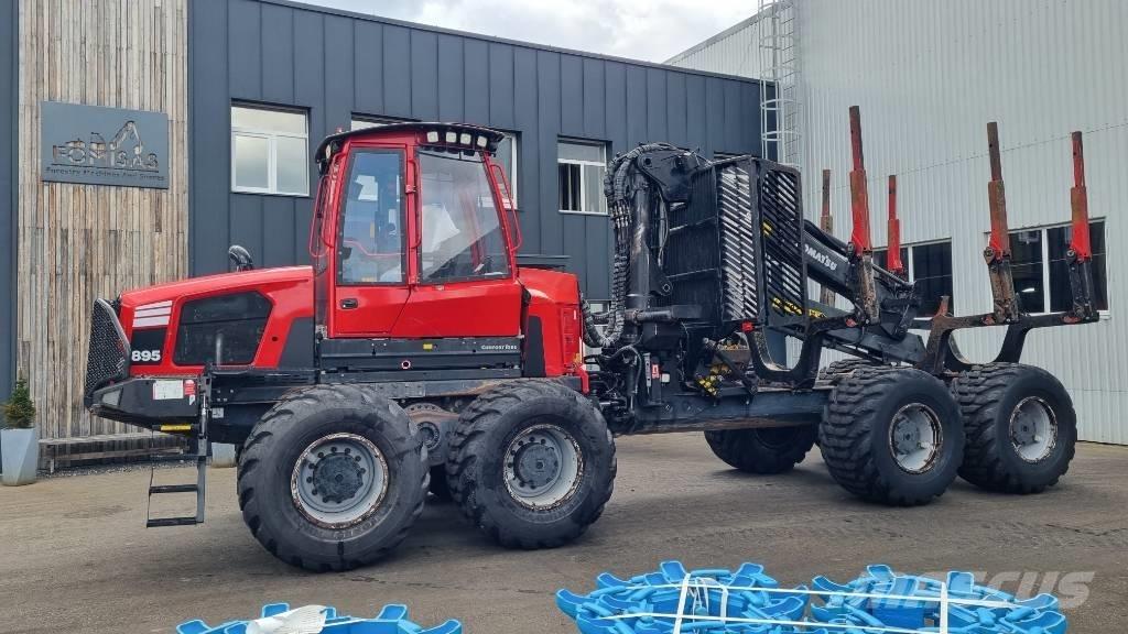 Komatsu 895 Μεταφορείς ξυλείας