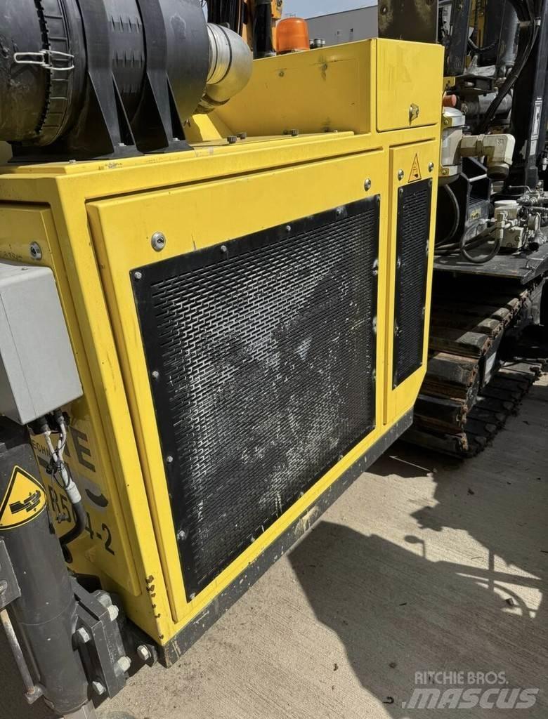 Hütte HBR 504 Μηχάνημα γεώτρησης
