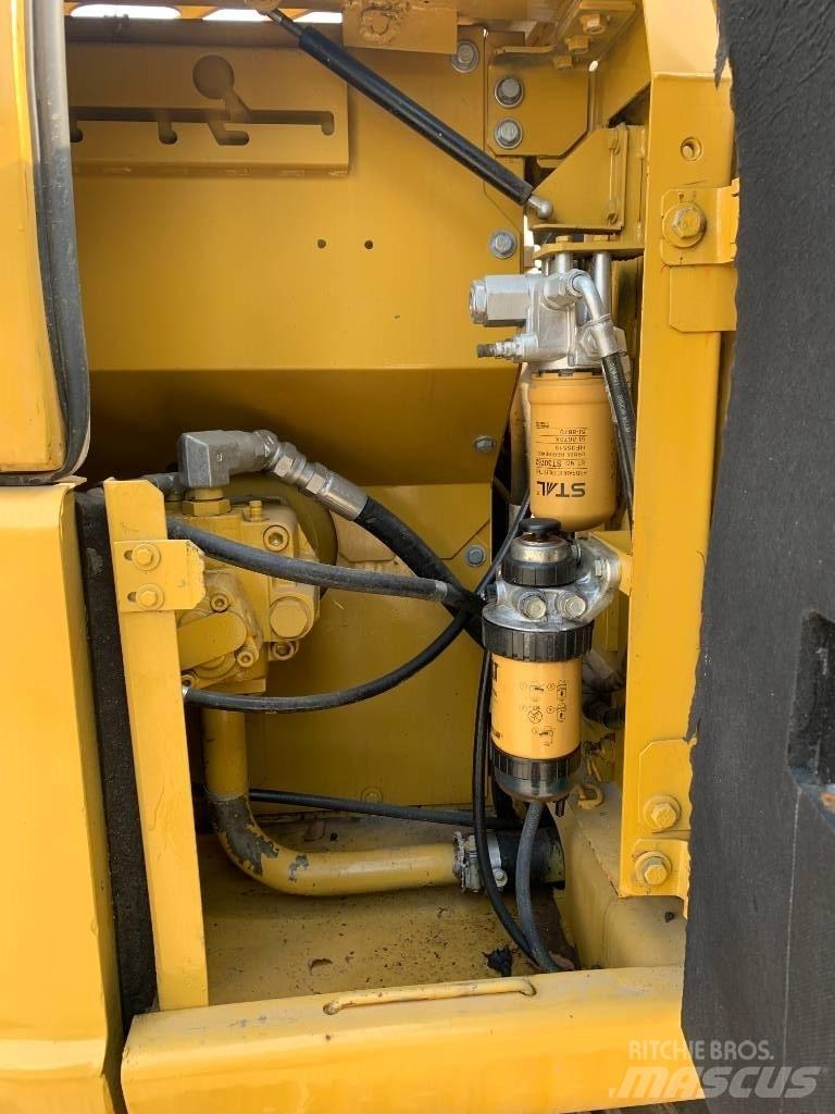 CAT 307D Εκσκαφείς με ερπύστριες