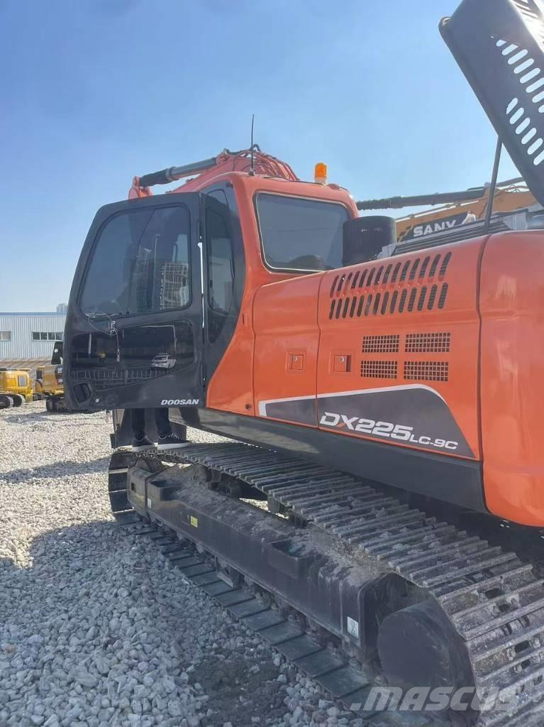Doosan DX 225LC-9C Εκσκαφείς με ερπύστριες