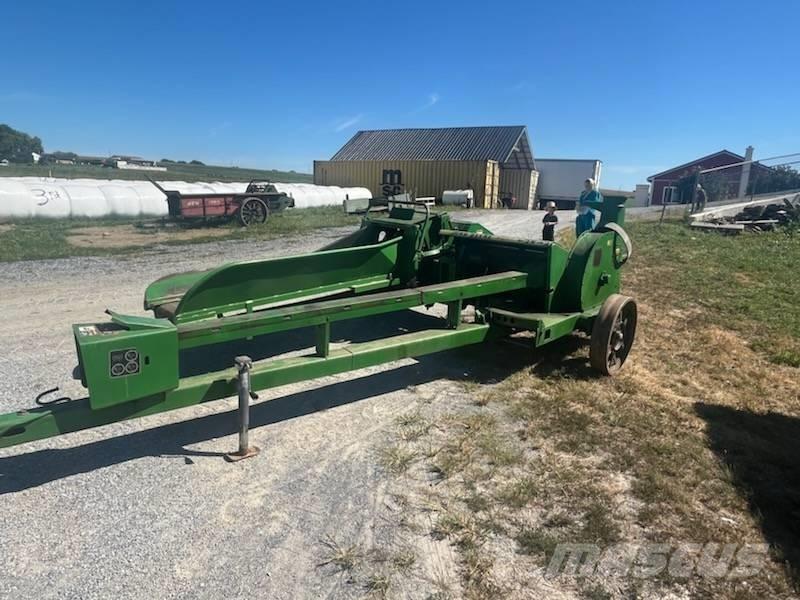 John Deere 3950 Ενσιρωκοπτικές μηχανές
