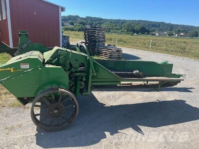 John Deere 3950 Ενσιρωκοπτικές μηχανές