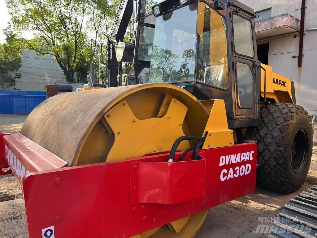 Dynapac CA 30 D Οδοστρωτήρες μονού κυλίνδρου