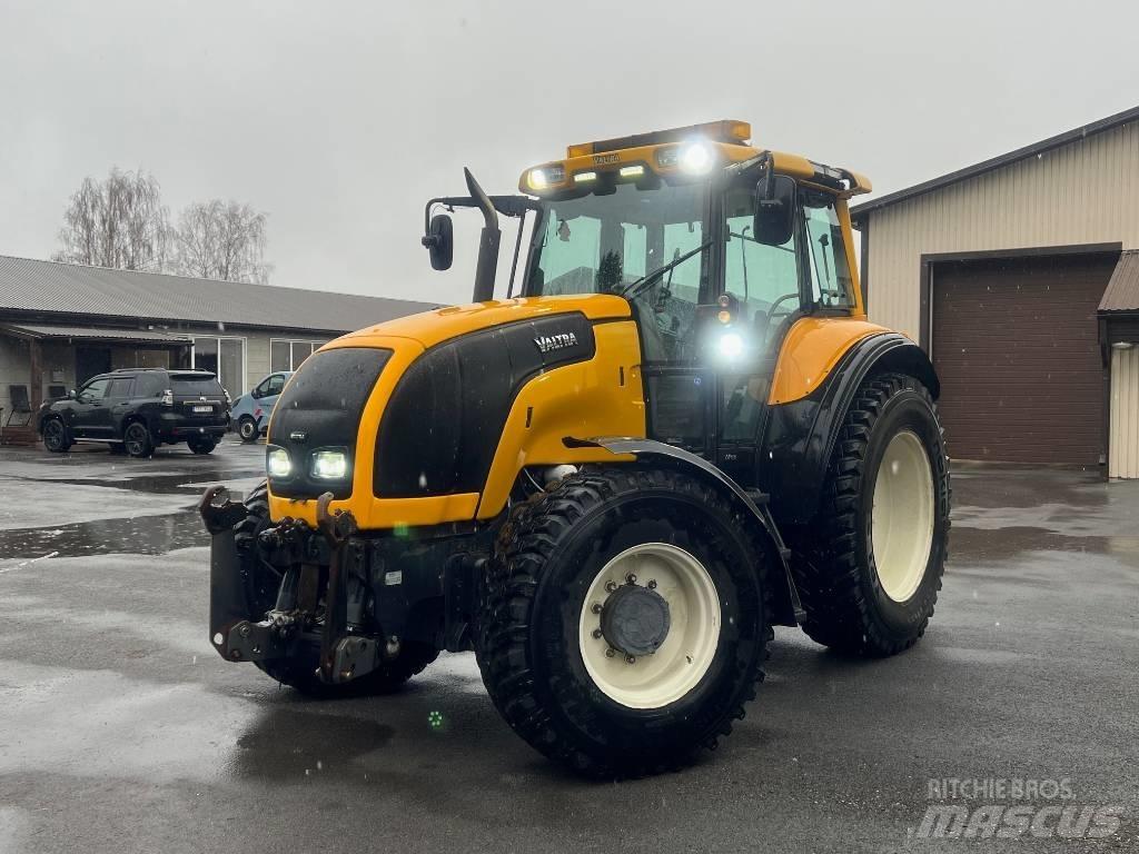 Valtra M 150-4 Τρακτέρ