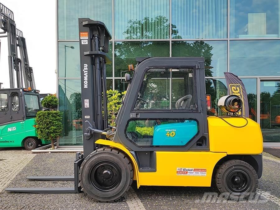 Komatsu FG40T-7 Περονοφόρα ανυψωτικά κλαρκ με φυσικό αέριο LPG