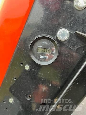 Jacobsen 305 Χορτοκοπτικά διαύλων