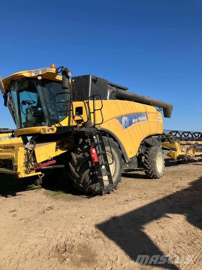 New Holland CX 8080 Θεριζοαλωνιστικές μηχανές