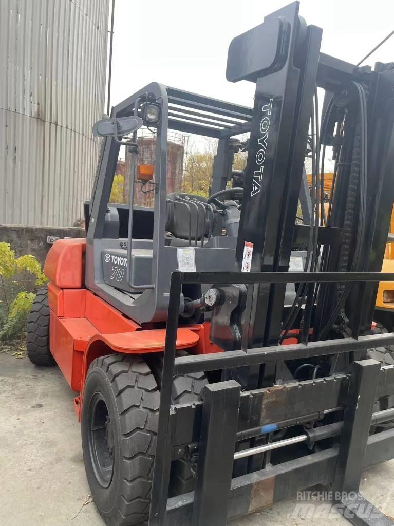 Toyota 7 Ton Πετρελαιοκίνητα Κλαρκ