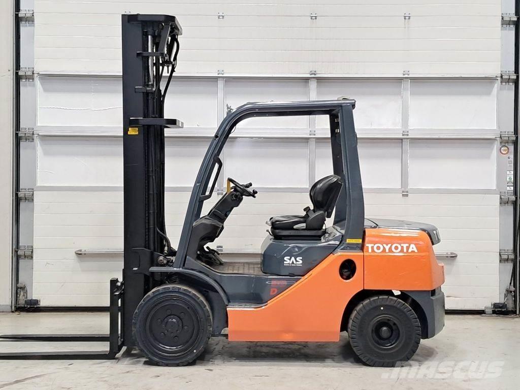 Toyota 02-8FDF30 Πετρελαιοκίνητα Κλαρκ
