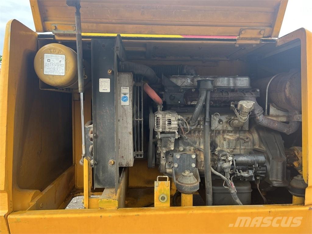 Aichi SR 182 Ανυψωτήρες με τηλεσκοπικό βραχίονα
