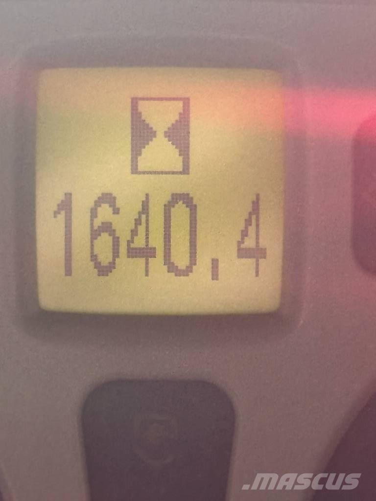 New Holland T 5040 Τρακτέρ