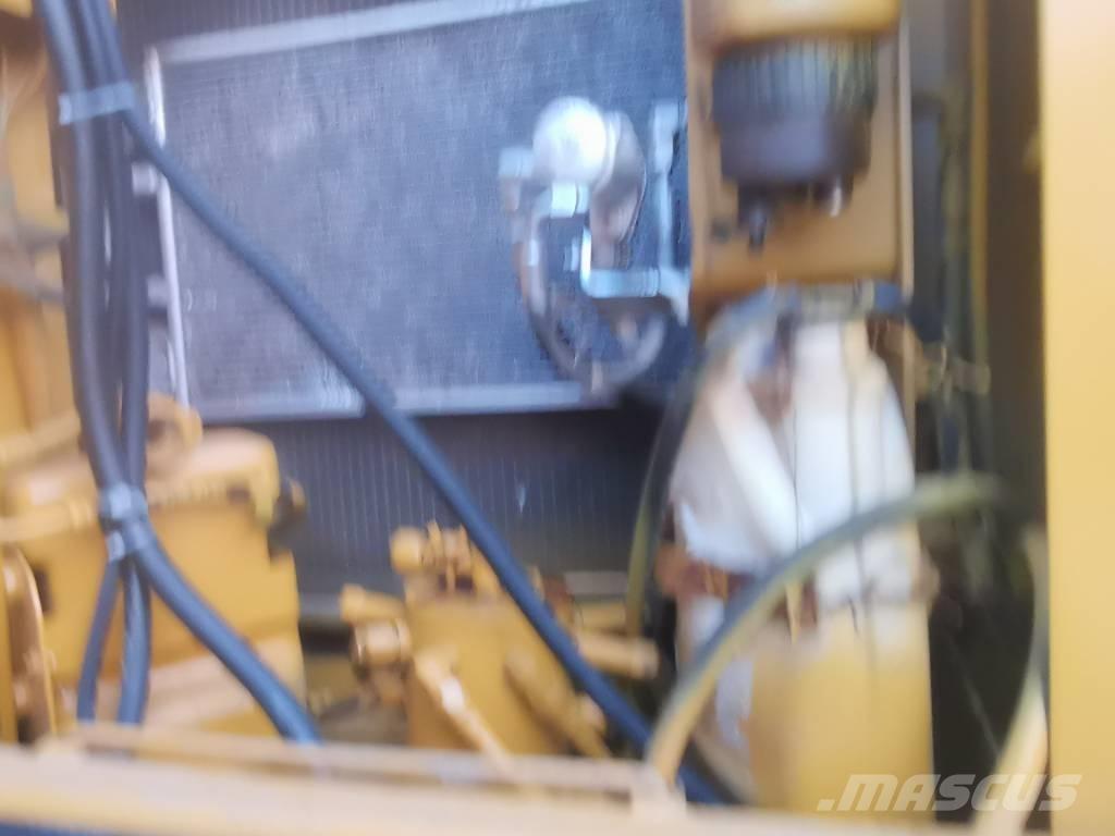 CAT 330 D Εκσκαφείς με ερπύστριες