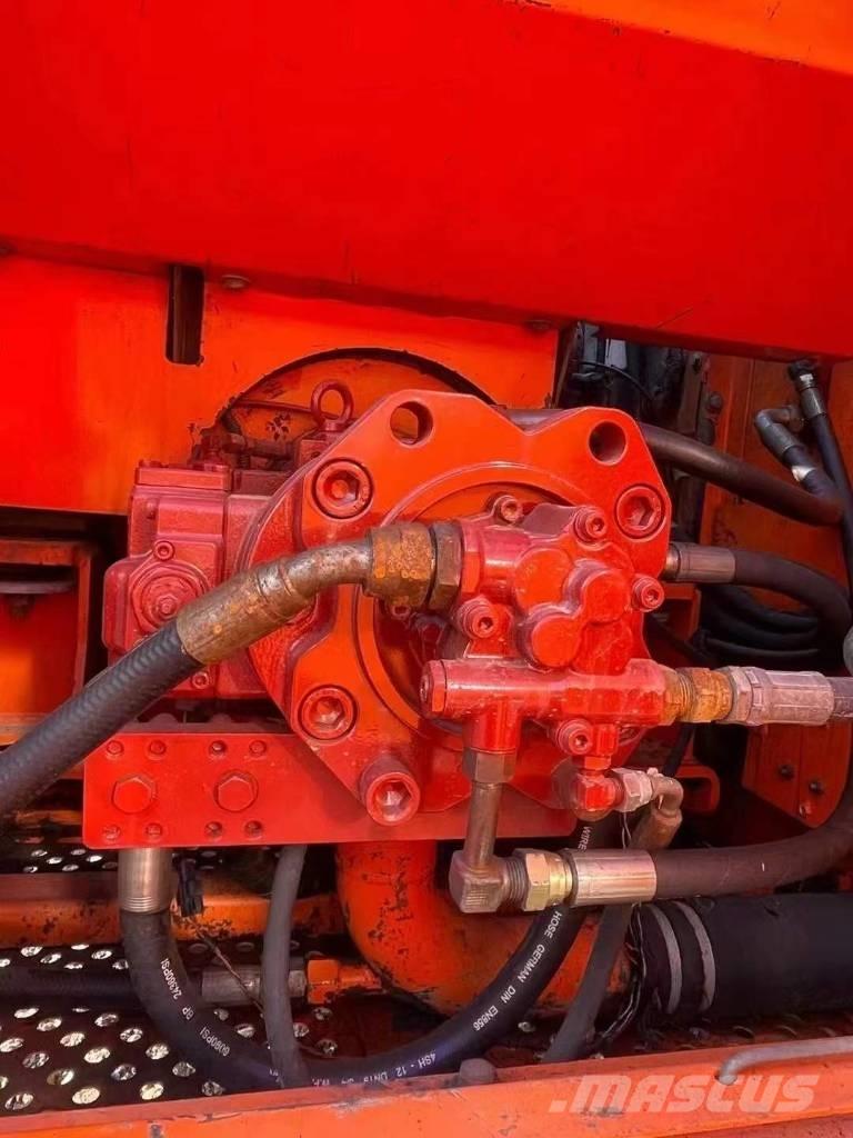 Doosan DH 300 LC-7 Εκσκαφείς με ερπύστριες