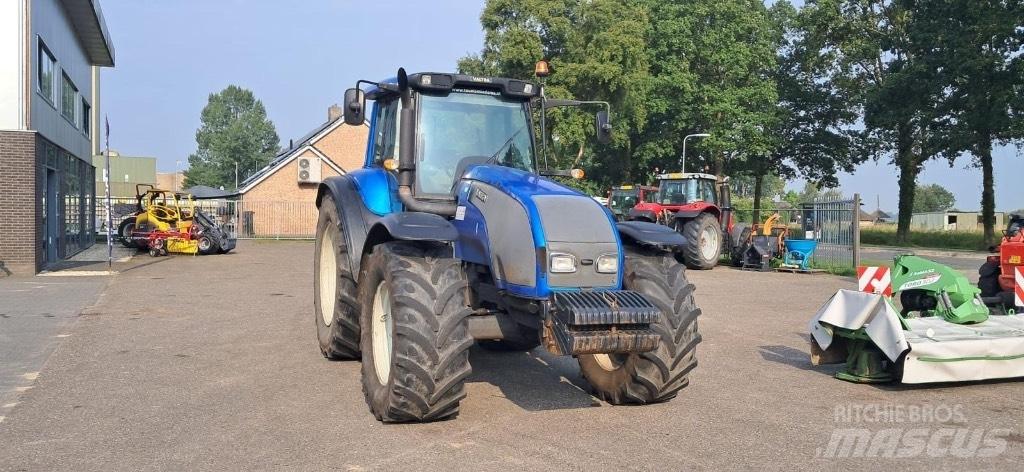Valtra T160 Τρακτέρ