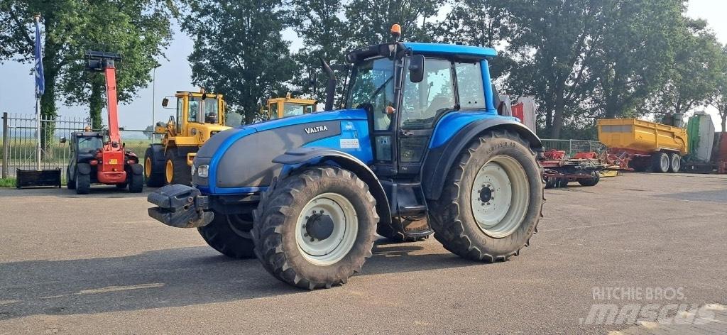 Valtra T160 Τρακτέρ
