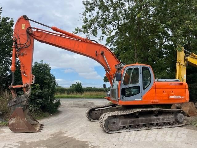 Doosan DX 225 LC Εκσκαφείς με ερπύστριες