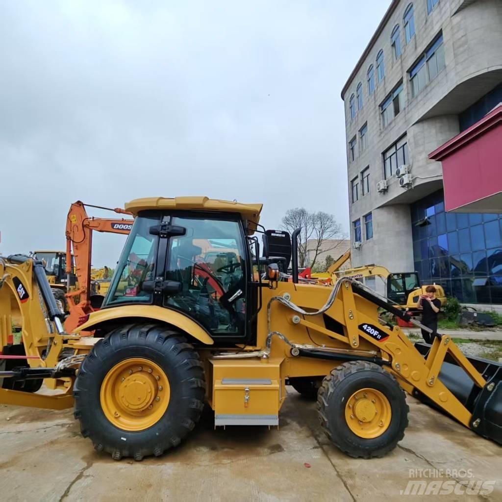 CAT 420 Εκσκαφείς Φορτωτές τύπου JCB