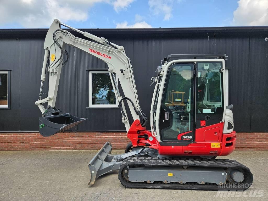 Takeuchi TB 260 Εκσκαφάκι (διαβολάκι) < 7t