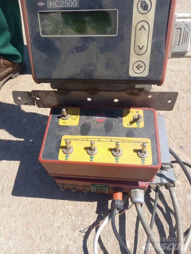 Hardi Commander 4200 Ρυμουλκούμενα ψεκαστικά