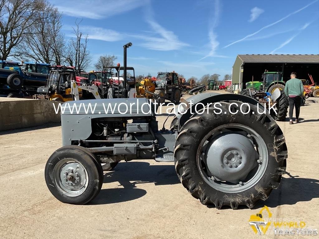 Ferguson TRACTOR Τρακτέρ