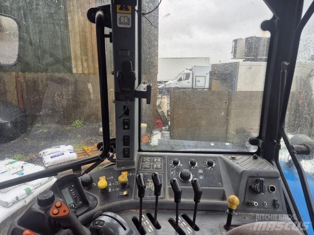 New Holland TM 165 Τρακτέρ