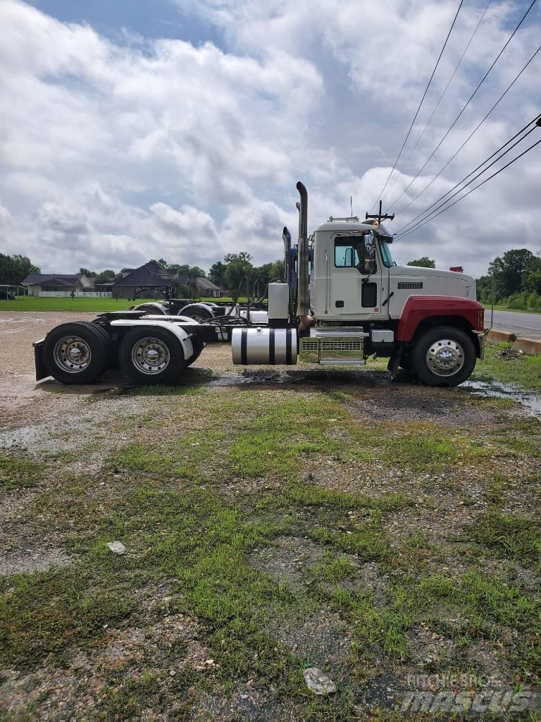 Mack P 164 T Φορτηγά Σασί