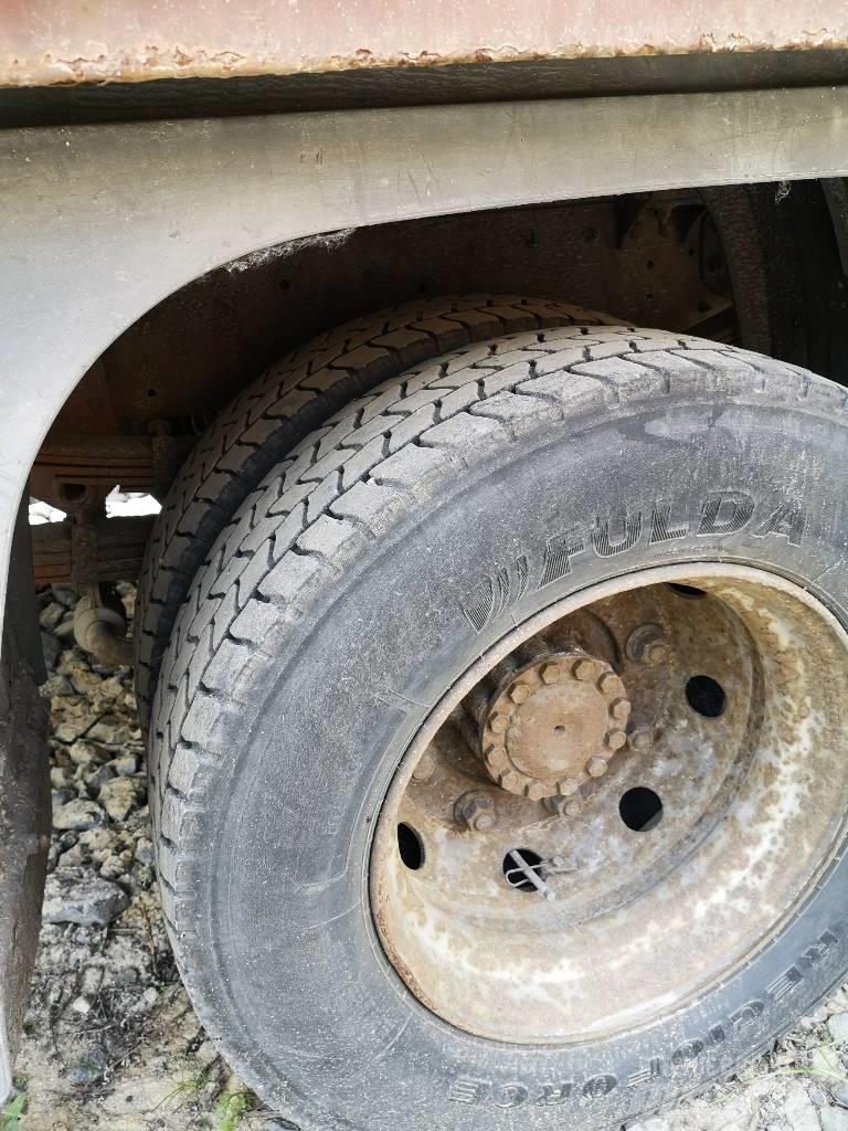 Iveco ML 80 E Φορτηγά Kαρότσα με ανοιγόμενα πλαϊνά