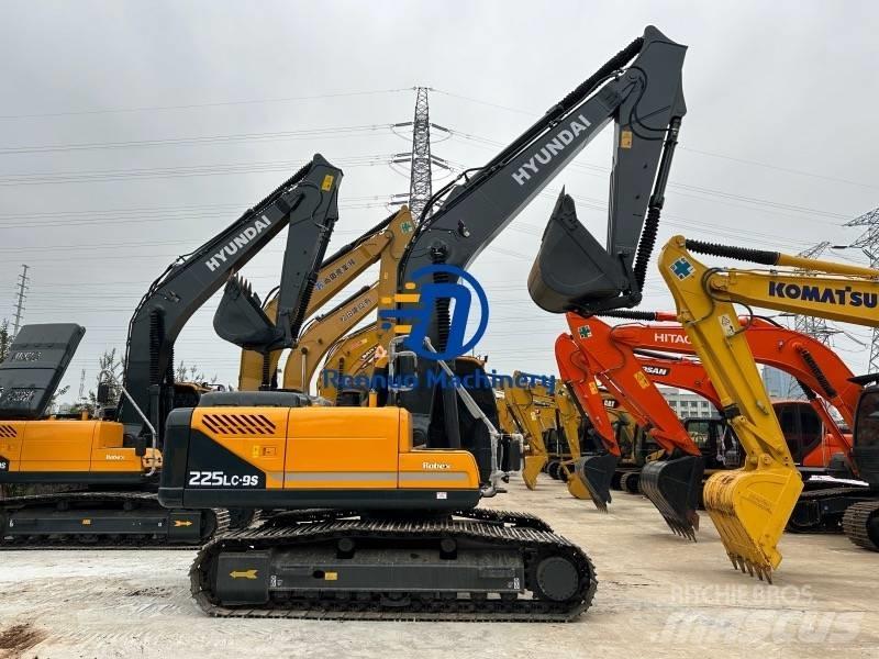 Hyundai 225LC-9S Εκσκαφείς με ερπύστριες