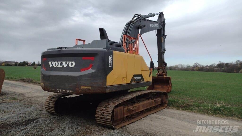 Volvo EC250EL Εκσκαφείς με ερπύστριες