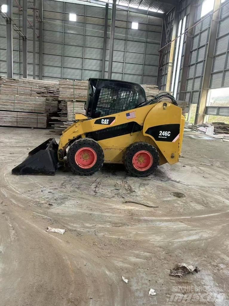 CAT 246 C Φορτωτάκια