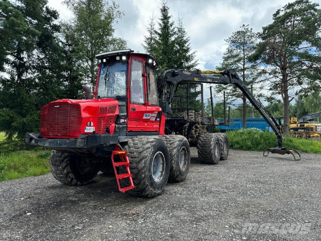 Komatsu 895 Μεταφορείς ξυλείας